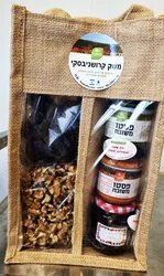 מארז נטע- סל יוטא, 3 ממרחים משובחים, תמרים, אגוזי מלך